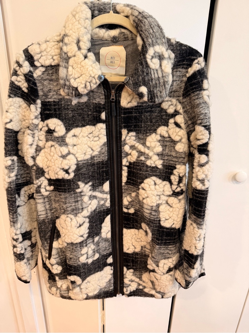 Women’s Hei Hei Black & Cream Floral Zip Jacket